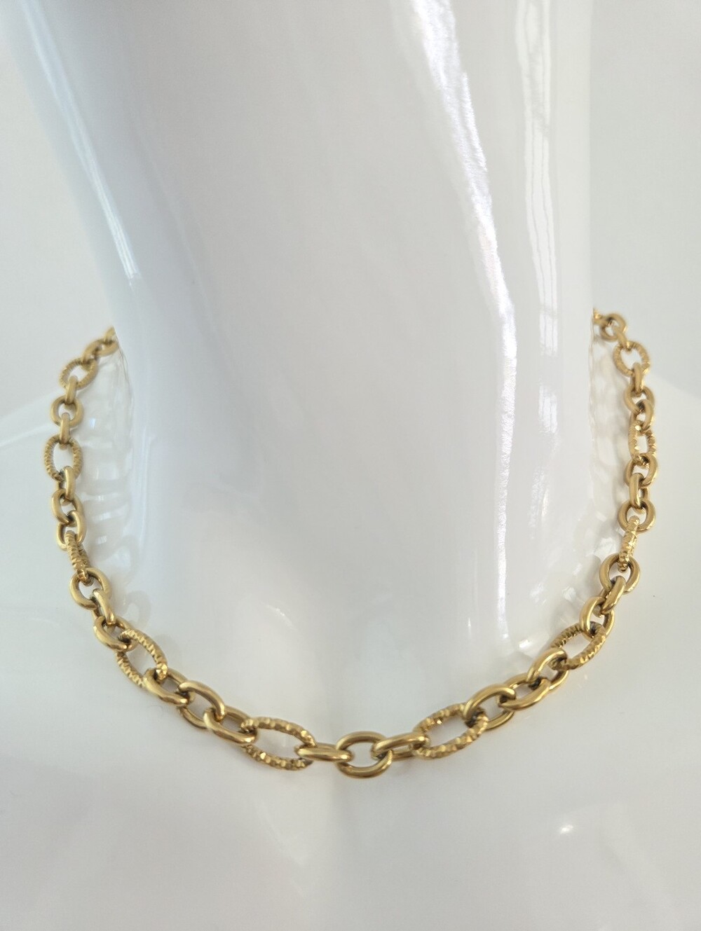 Gold Chunky Chain Necklace and Bracelet Set Textured Oval Links Jewelry Set - Picture 8 of 13
